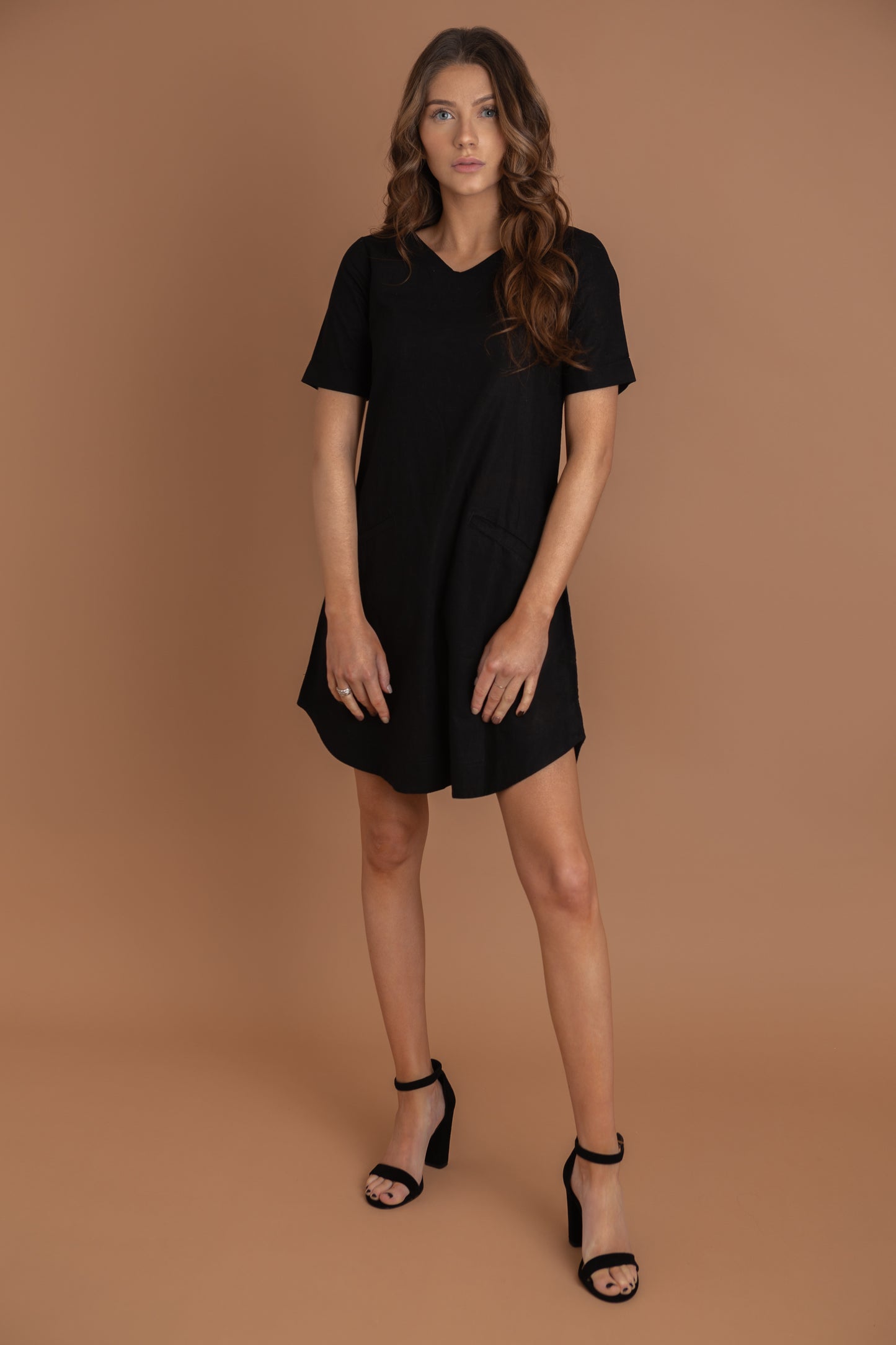 Ayla Black Linen T shirt Dress