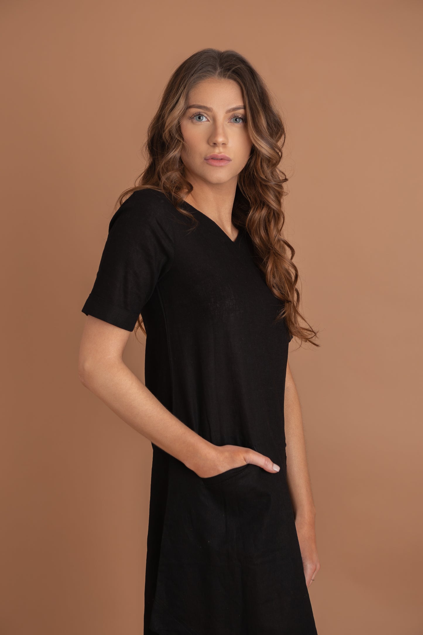Ayla Black Linen T shirt Dress