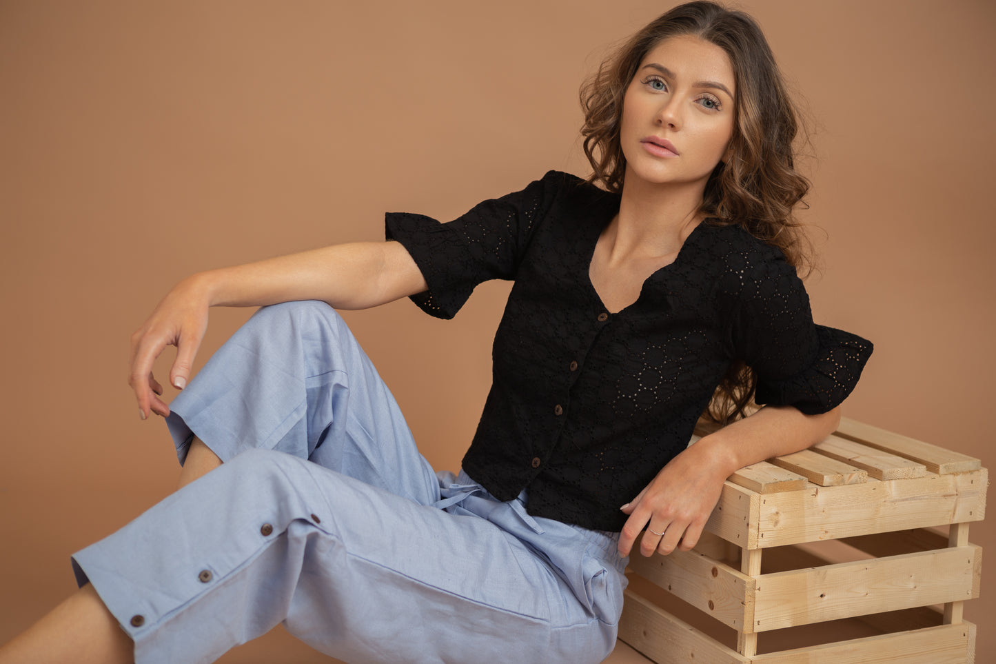 Islandoor cotton lace crop top