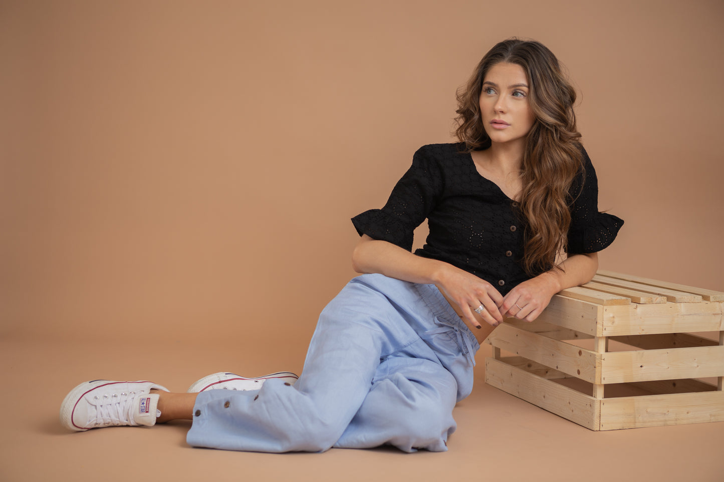 Islandoor cotton lace crop top